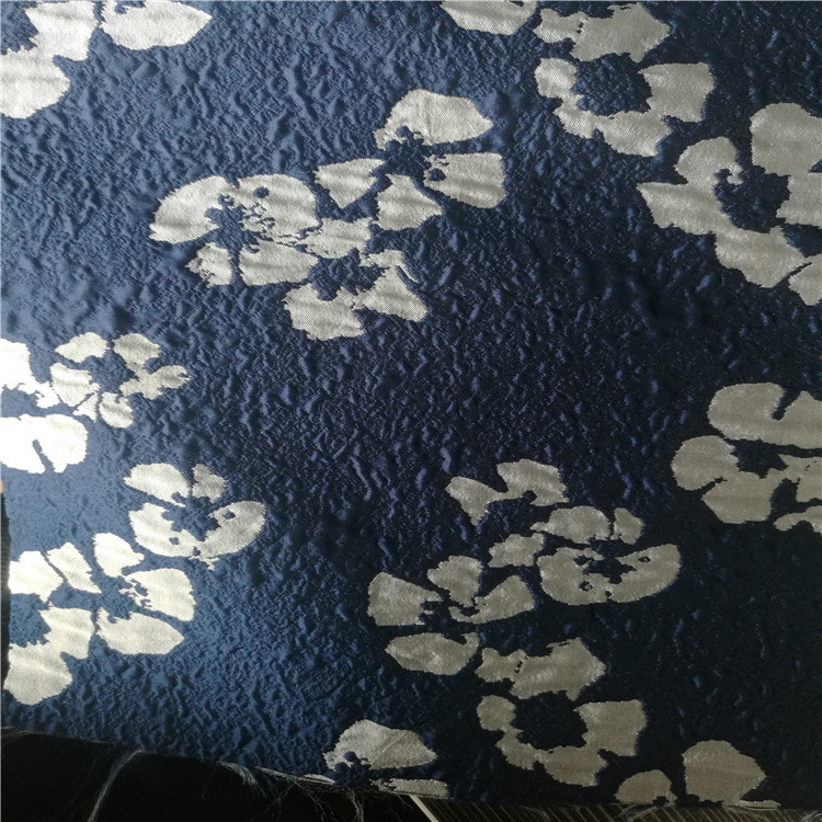 蓝底大花图案提花色织泡泡面料适用于服装装饰包饰面上鞋子布