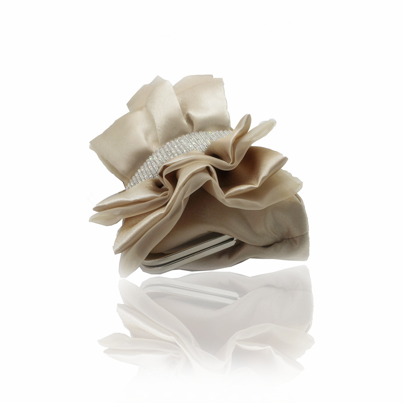 Túi clutch dạ tiệc satin nơ xếp ly đính kim cương – kèm dây đeo chéo — Màu đỏ, Màu đen, Màu Sâm panh, Màu bạc chi tiết 16