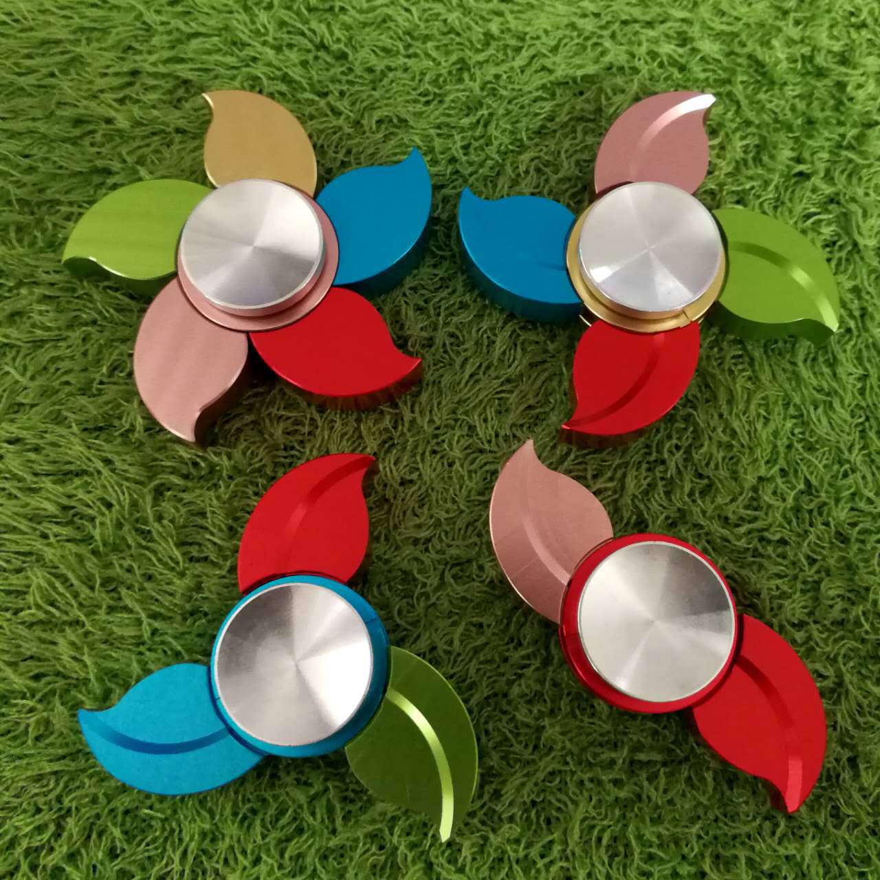 现货爆款玩具5叶草拆卸旋转指尖陀螺工厂直销