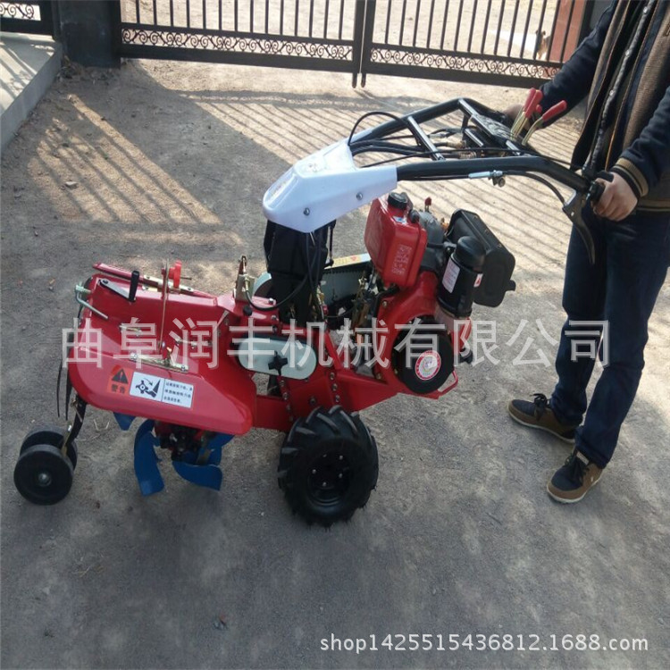 开沟培土机