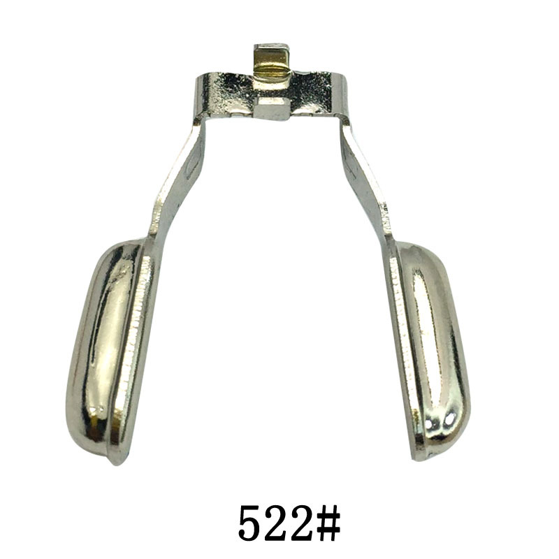 生产销售车充弹片 车充U型弹片插头五金电器五金冲压平果车充弹片