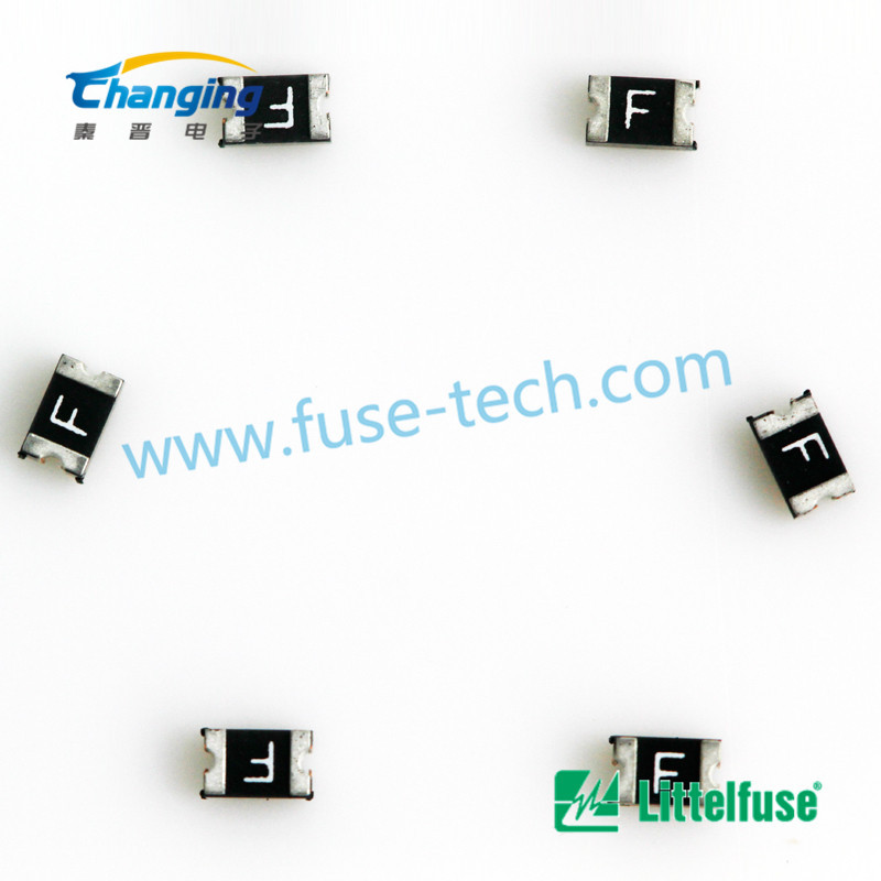 13.2V 自恢复保险丝0.5A  1210L050 力特品牌贴片可恢复保险丝