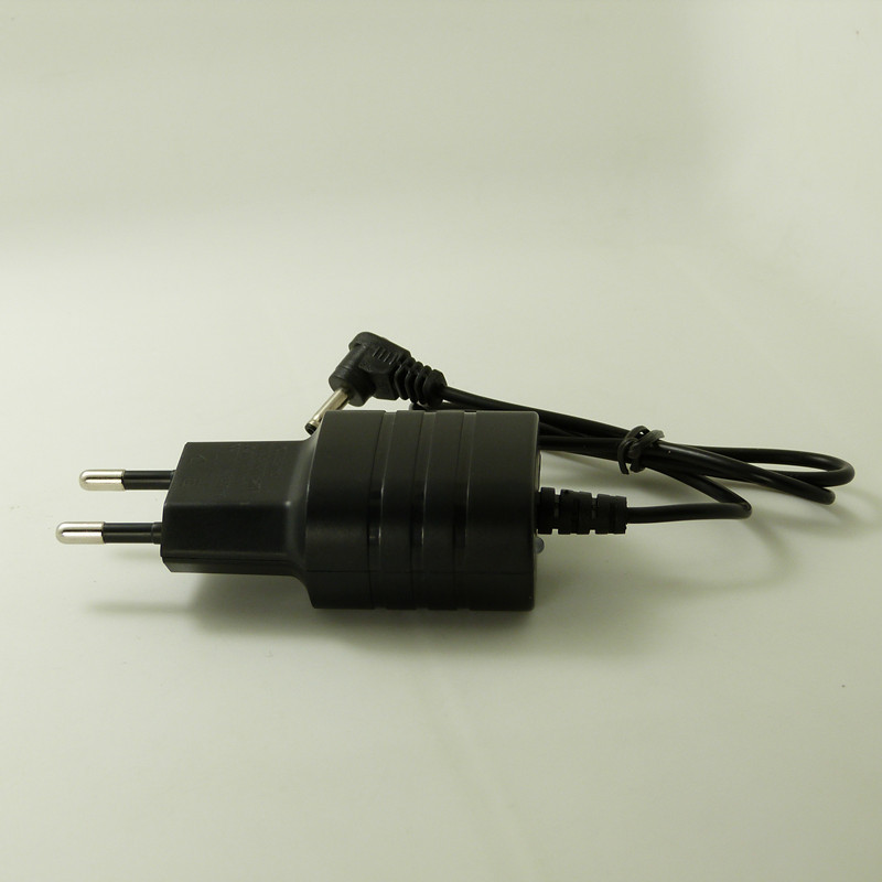 跨境 18650充电器 手电筒头灯充电器 定制中东 印度专用充电器