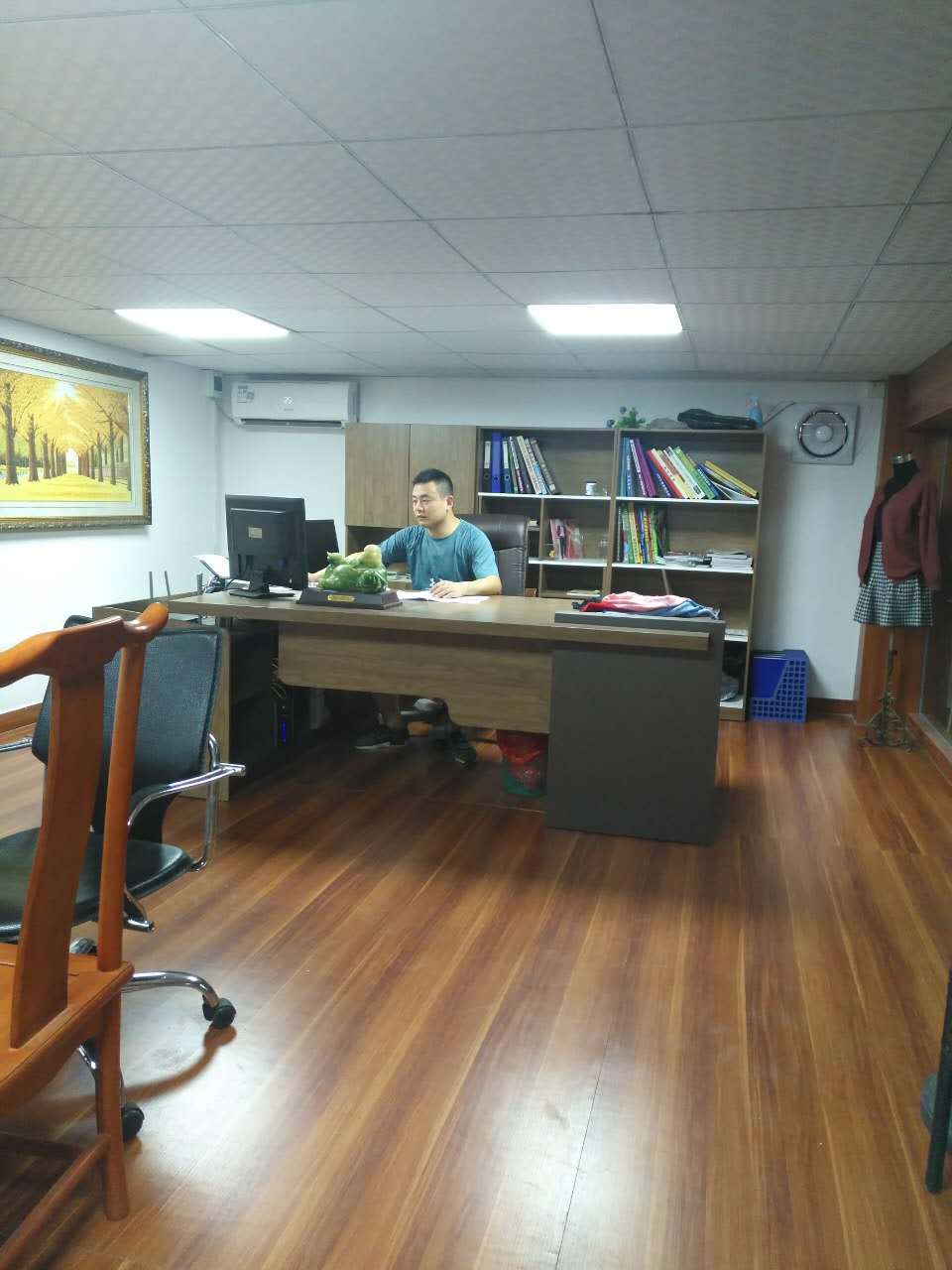 니트 유럽과 미국의 작은 배치 스웨터 가공 맞춤형 스웨터