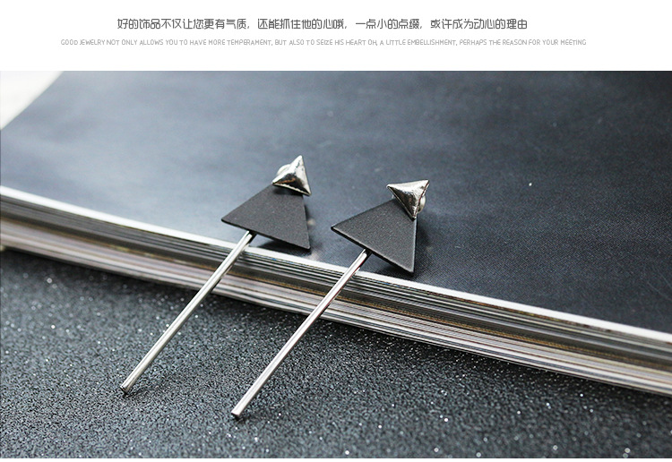 Simple Geometric Double Triangle Flip Stick Earrings display picture 8