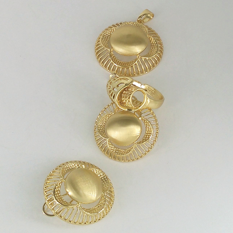 戒指电镀金加工吊饰电镀24K金银首饰电镀加工厂五金电镀加工黄金