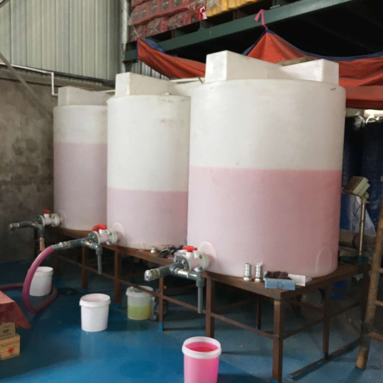 苏州1吨塑料加药搅拌桶 北京1000L耐酸碱化工厂家直销