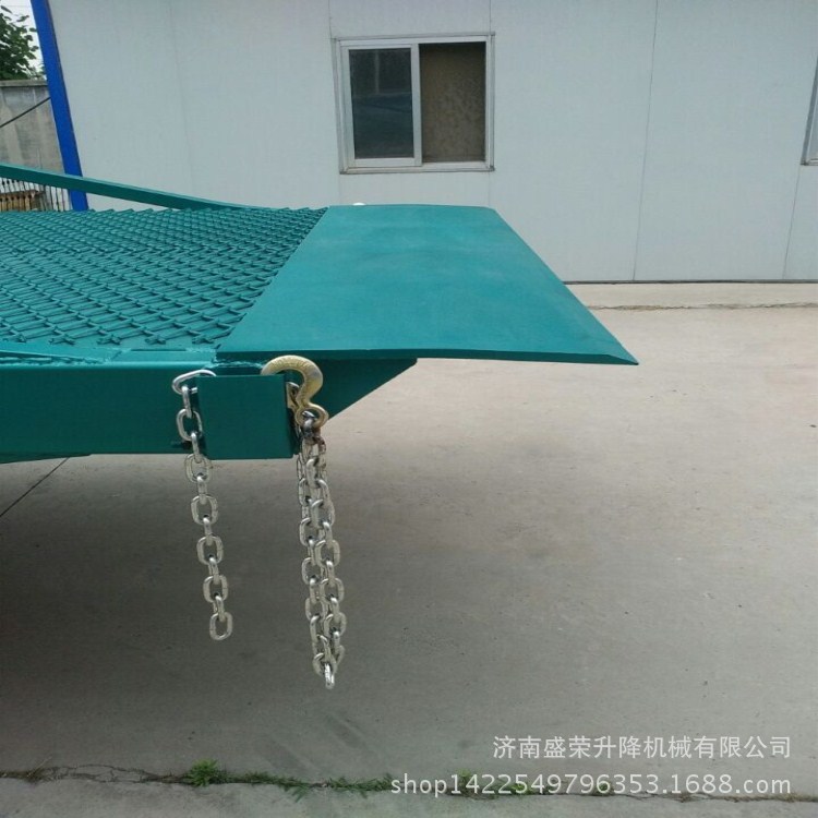 登车桥舍板