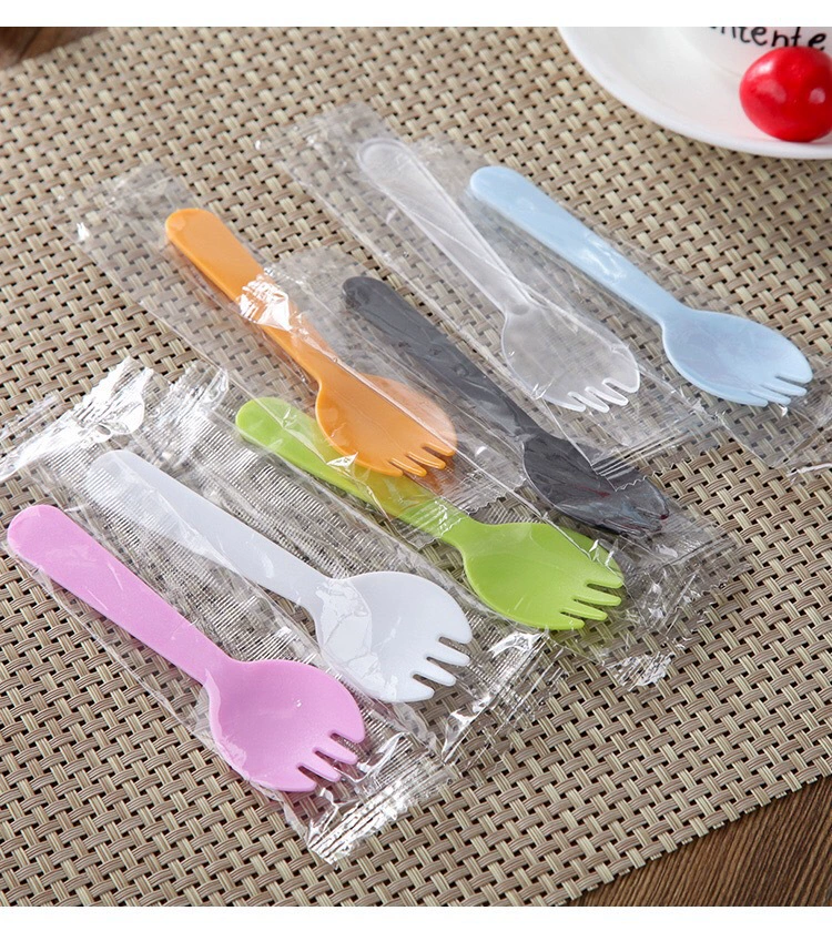 Однораз fork? 'fork' translates fork. Disposable fork, pack, matte spoon, tableware, increased thickness