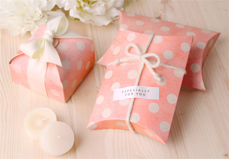 Retro creative small candy pillow box jewelry packaging folding cartonpicture4