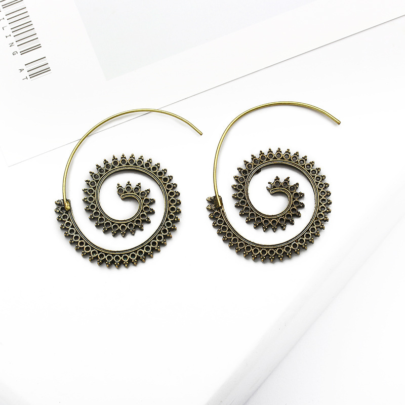 Boucles D&#39;oreilles En Spirale Cercle En Forme D&#39;engrenage En Forme De Tourbillon Exagéré Rétro En Gros display picture 3