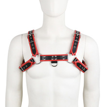 廠家現貨批發亞馬遜成人用品貨源紅色皮革帶氣孔雙吊環雙肩胸帶