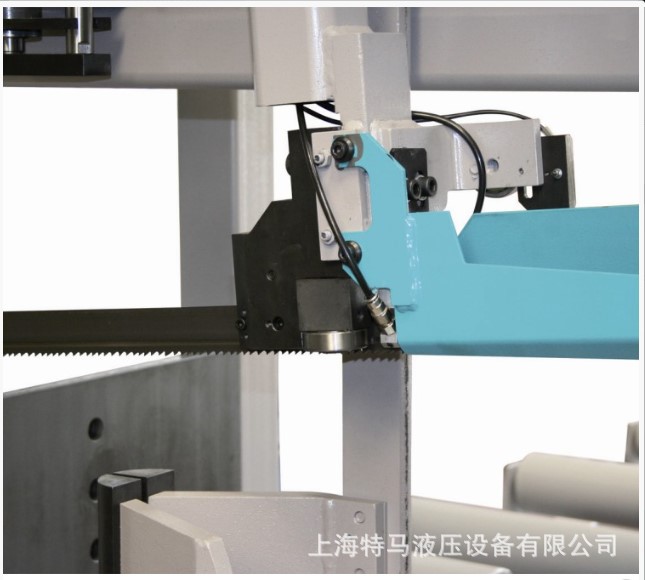 移动刀片指南 K