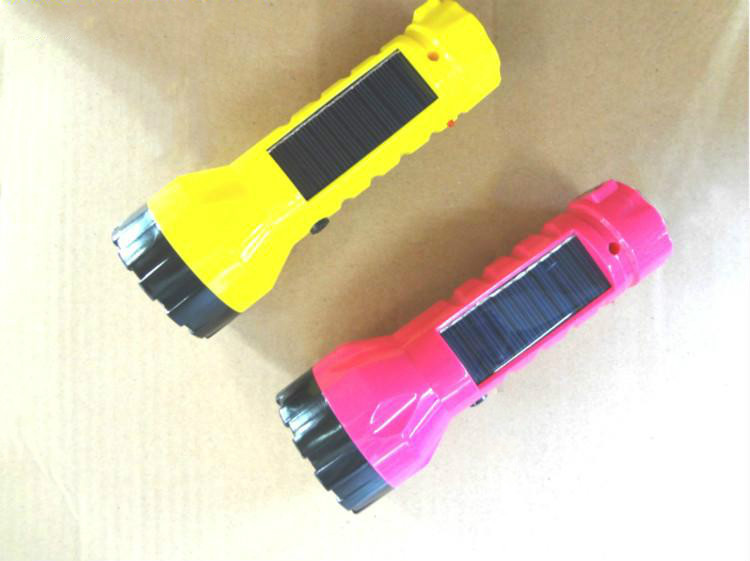 Torche de survie - batterie 4200 mAh - Ref 3400954 Image 19