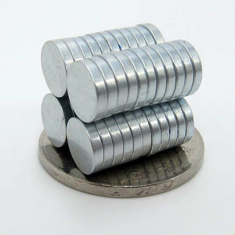 磁铁厂家供应充磁 钕铁硼 8x1.5 磁石 强力磁铁磁钢 磁性材料