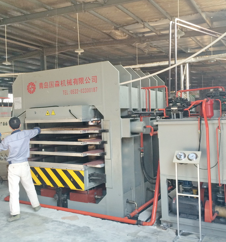 青岛国森竹家具板热压机三向热压机多层热压机