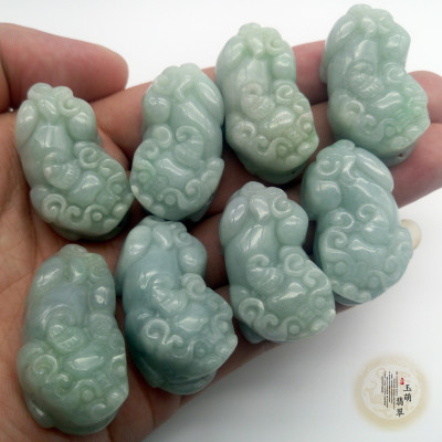 厂家批发缅甸豆种A货翡翠独角金钱貔貅饰品手串吊坠地摊集市货源