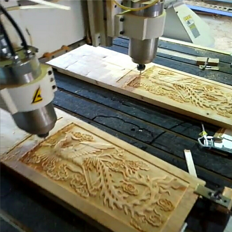 木质工艺品雕刻机 1325木工数控雕刻机 广告板材雕刻机