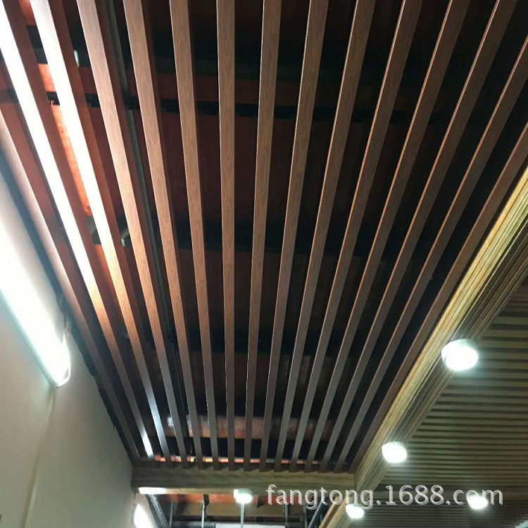 U���T��q�Q�� �T�X����q�Ѫ�