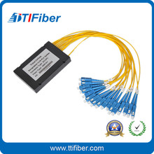 厂家直销1分32尾纤式分光器 SC/UPC光分路器 盒式SC光纤分路器