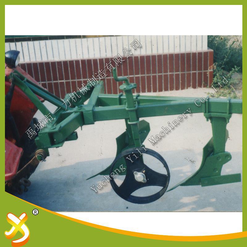 山东厂家批发销售小型铧犁 四轮拖拉机带摆头犁价格