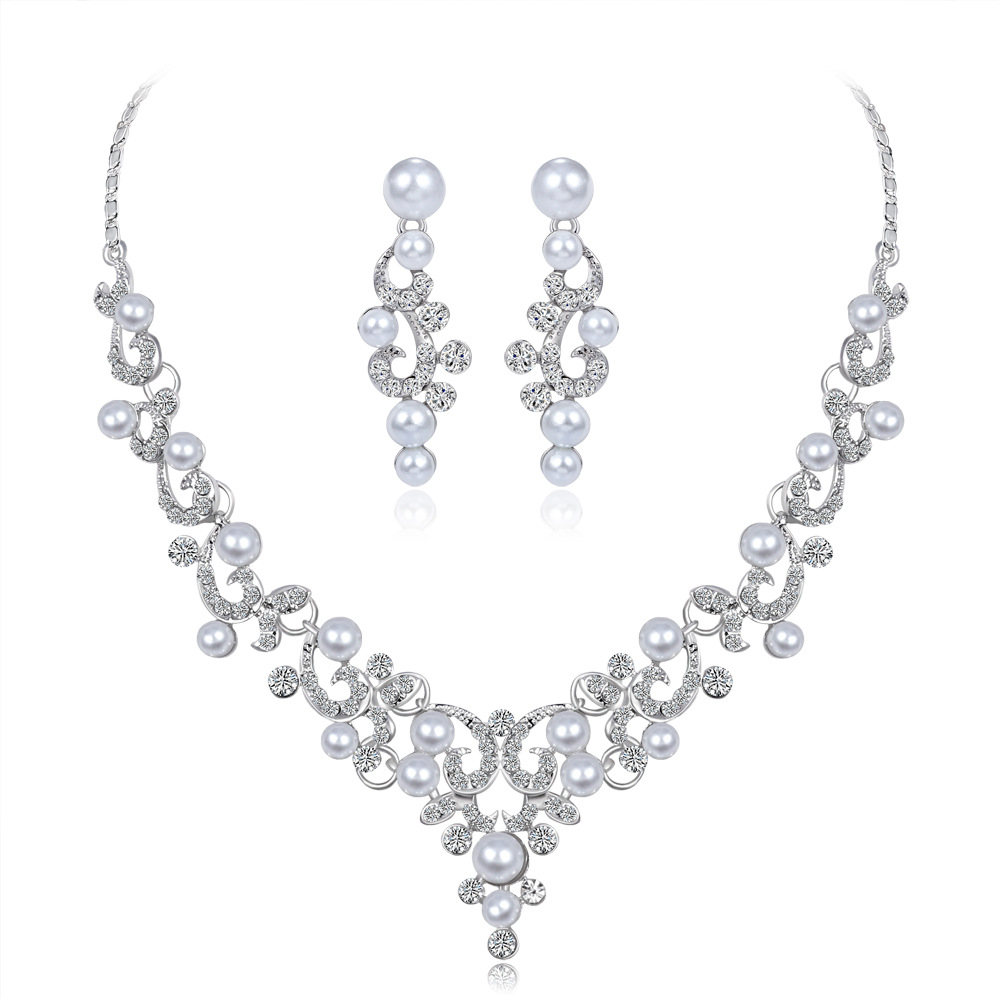 Hot selling bride decoration set, fashionable and versatile diamond inlaid pearl necklace goods_voghion.com