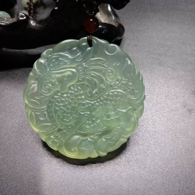 Natural ore jade, fashionable pendant for men and women