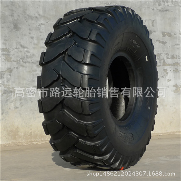 现货 压路机轮胎 18.00-24 人字花纹 工程轮胎 1800-24