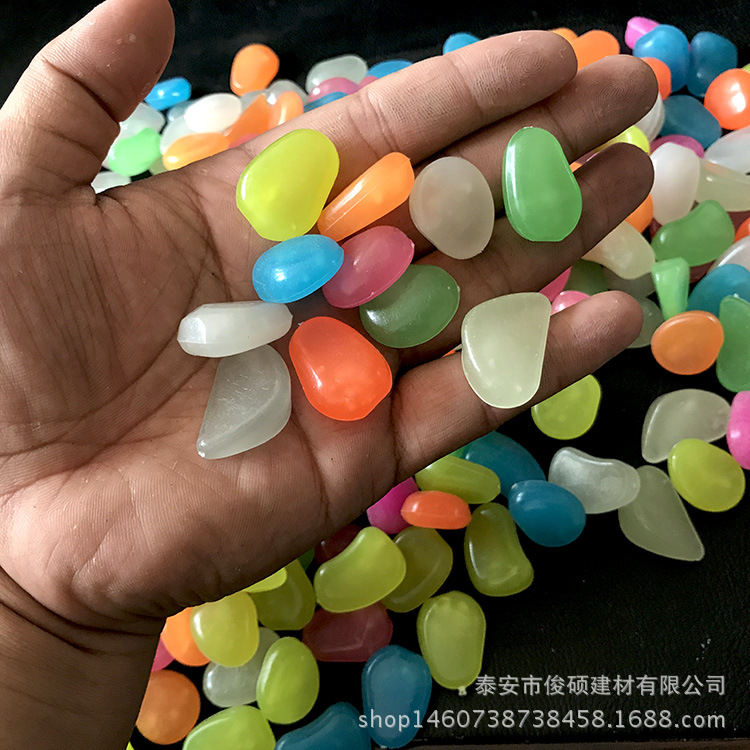 厂家批发高亮夜光石人造发光石子鱼缸造景园林铺路荧光石跨境供应-阿里巴巴
