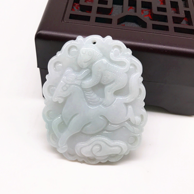 缅甸天然A货冰种翡翠马上封侯吊坠玉石挂件观音佛吊坠批发