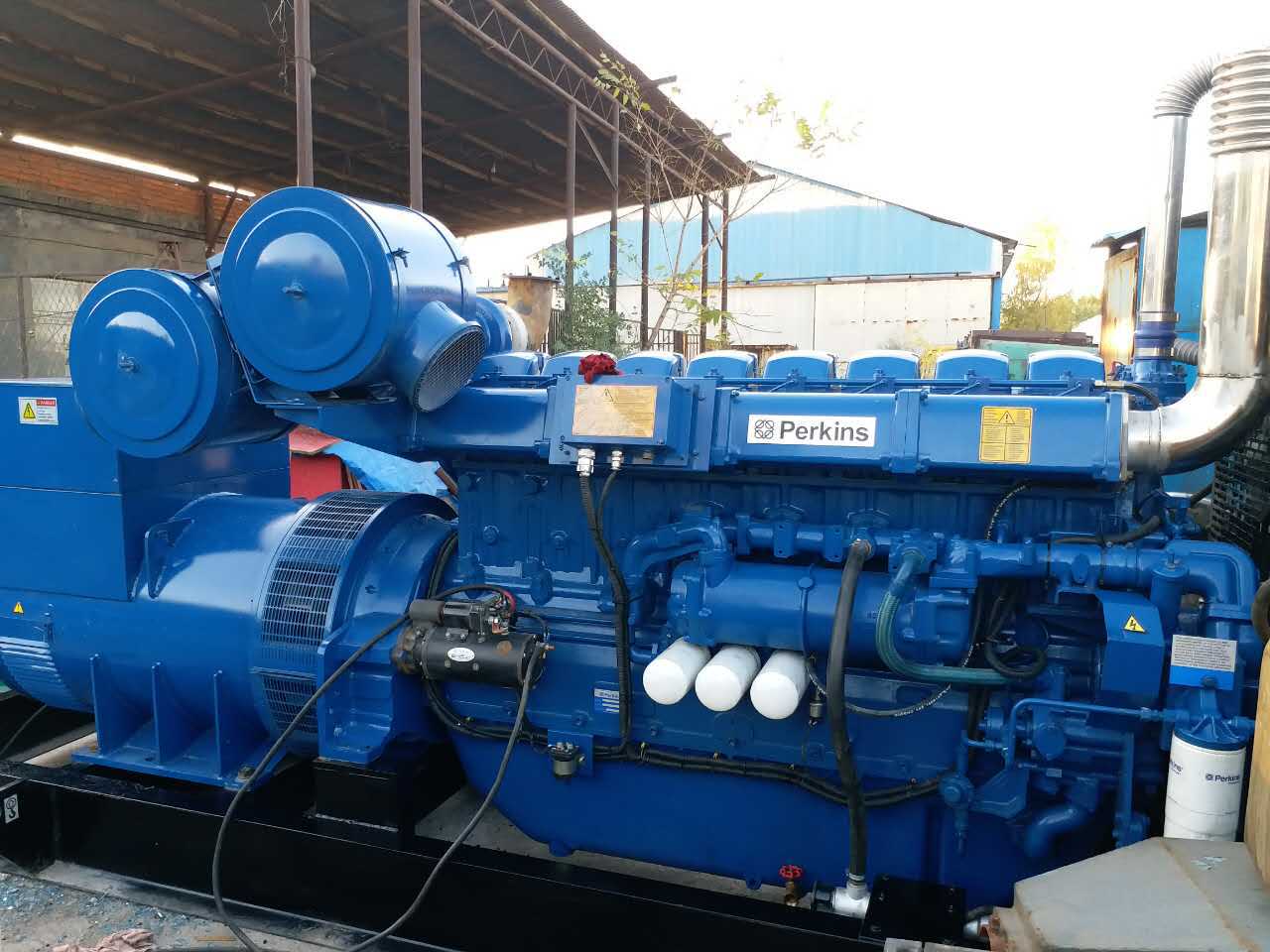 沈阳个人转让800KW柴油发电机组  用了几个小时基本全新价格优惠