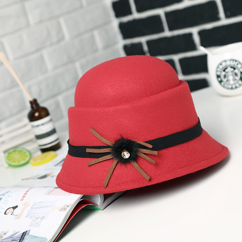 Sombrero de mujer de otoño e invierno de lana de estilo coreano con forma especial de diamantes de imitación elegante sombrero de mujer a prueba de frío cálido bombín sombrero de cuenca sombrero bolsa de pelo superior