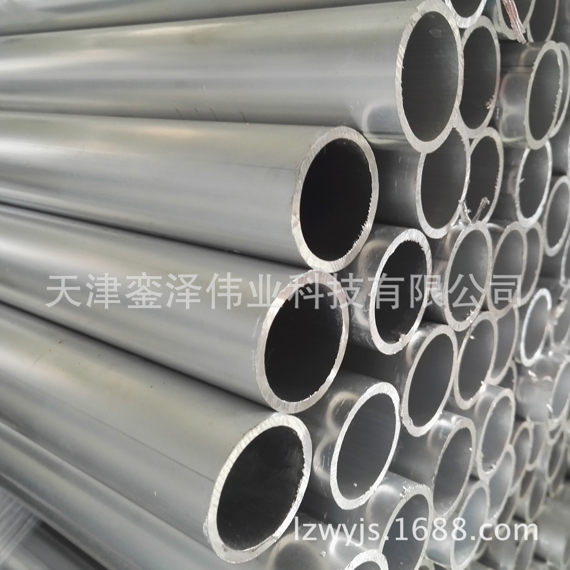 厂家现货供应6063厚壁铝管、无缝铝管、大口径铝管规格齐全