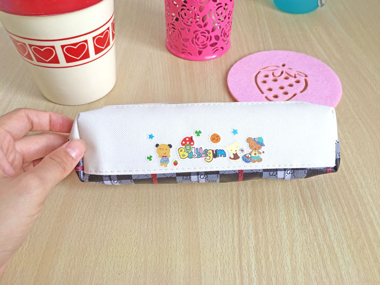 3111876977_788797587