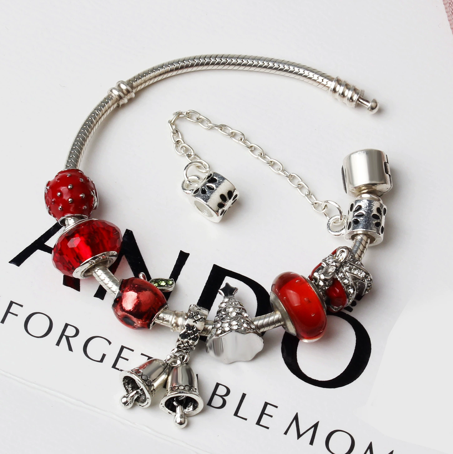 Small bell, fashionable red beaded bracelet, 2019, Amazon, ebay, wholesale