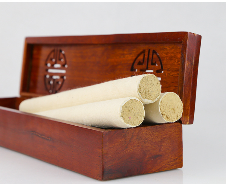 Moxa Stick 2cm x 20cm Hand Rolled Ai Tiao Mugwort Moxibustion Bar for Warming Therapy in use