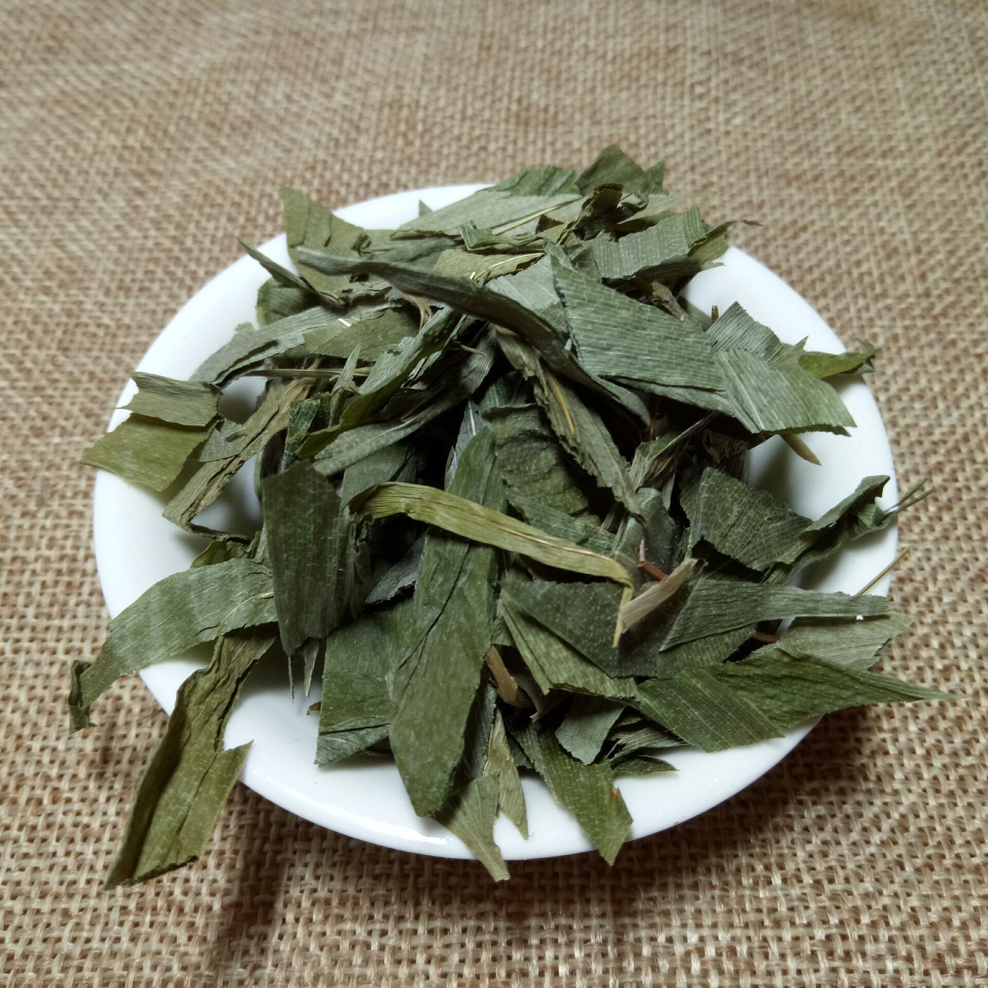 Dried Lophatherum Herb Dan Zhu Ye Loose Leaves 500g for Herbal Tea and Decoction specifications