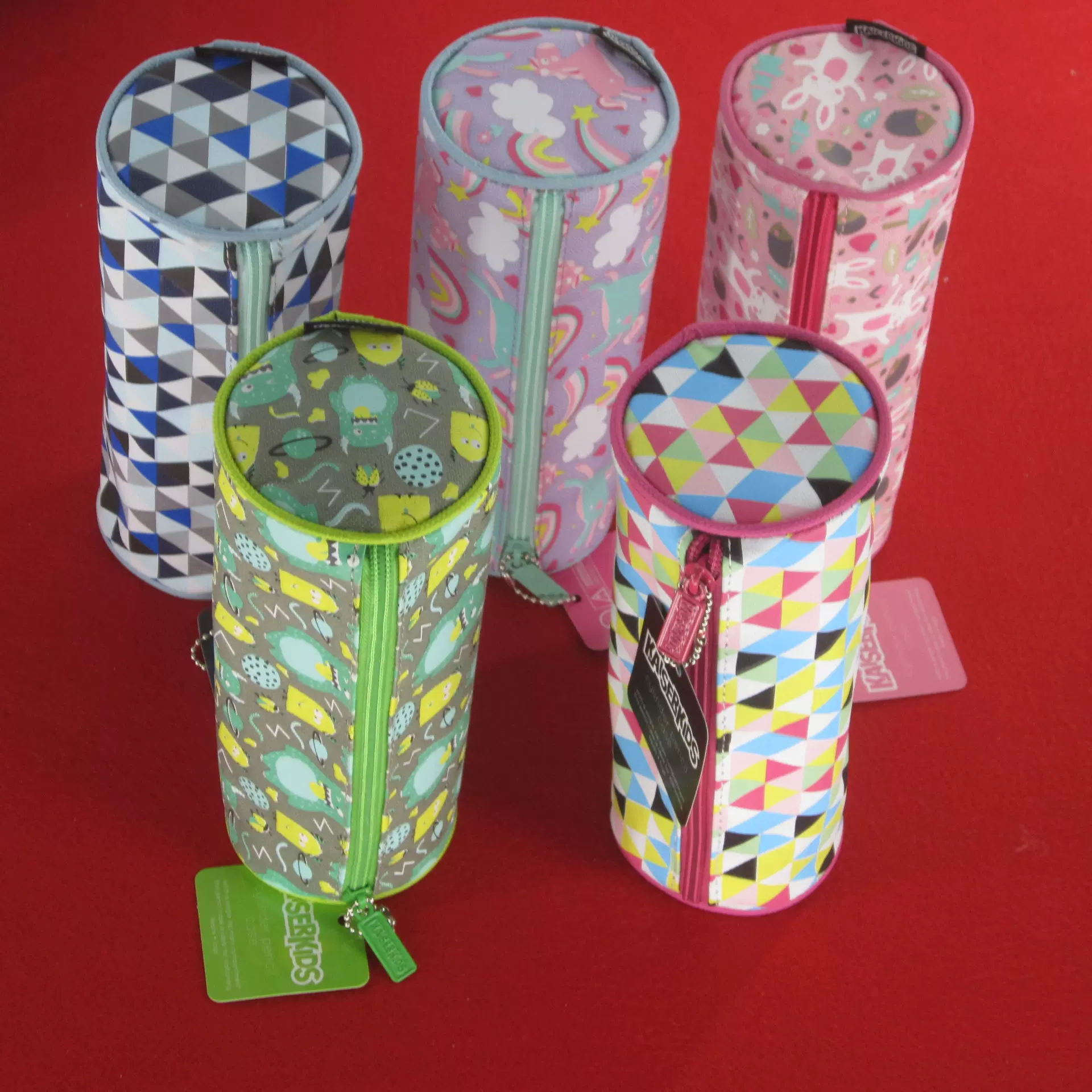 定制圆通卡通笔袋中小学高档嵌线骨条圆形袋工厂批发量大价优