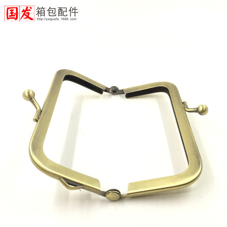 3219545223_1596613219