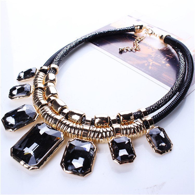 1 Piece Fashion Geometric Artificial Crystal Alloy Plating Rhinestones Women's Necklace display picture 8