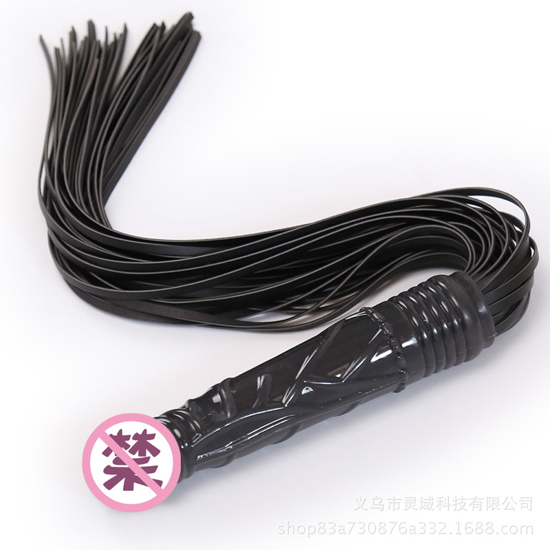 Venta al por mayor de fábrica: látigos eróticos de cuero, consoladores, látigos para mujeres, dispositivos de masturbación, floggers, látigos de PU.