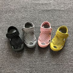 Summer Korean hollow mesh colorful waterproof sandals, beach shoes for boys and girls, 1-7 years old