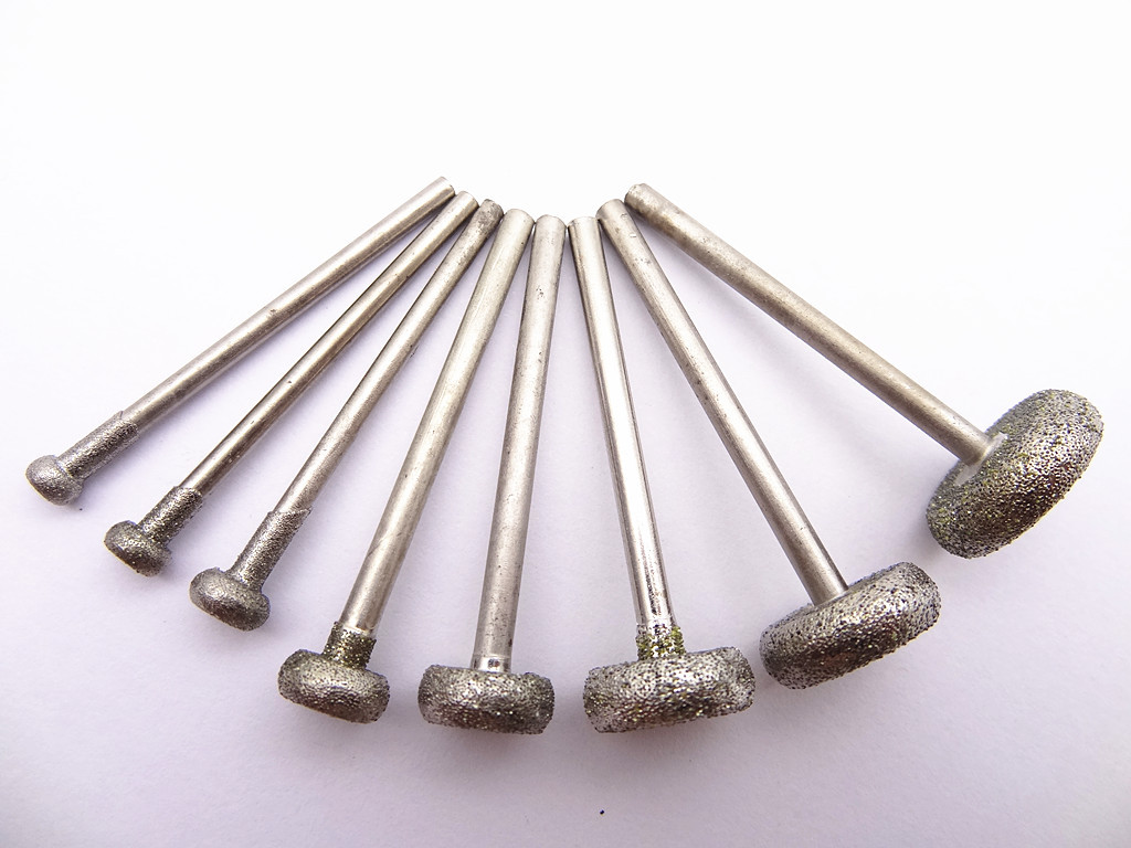 Round E pinhopper rolling 刚 diamond grinding head grinding needle round wheel carving tool jade rough stone grinding and peeling