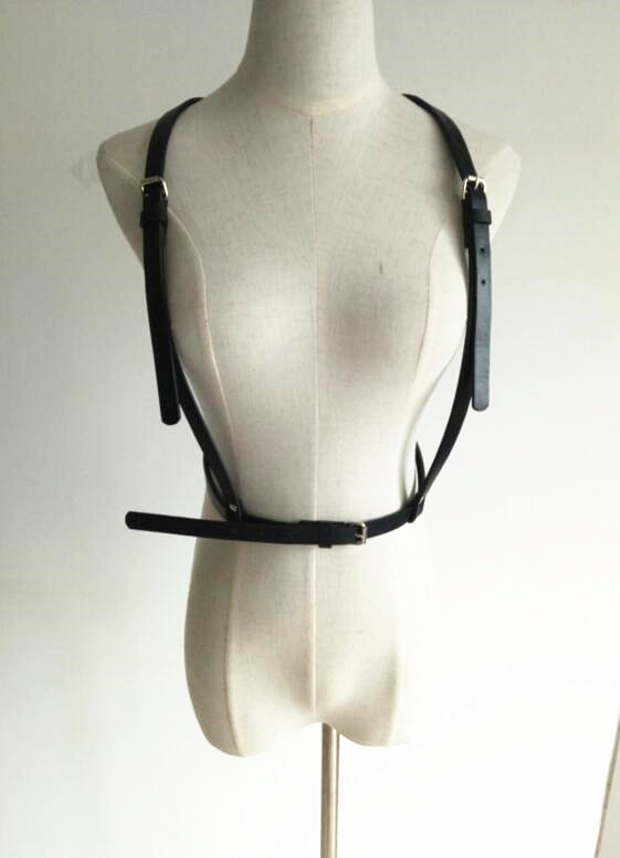 Correa de cuero negro europeo y americano Correa + cinturón integrado