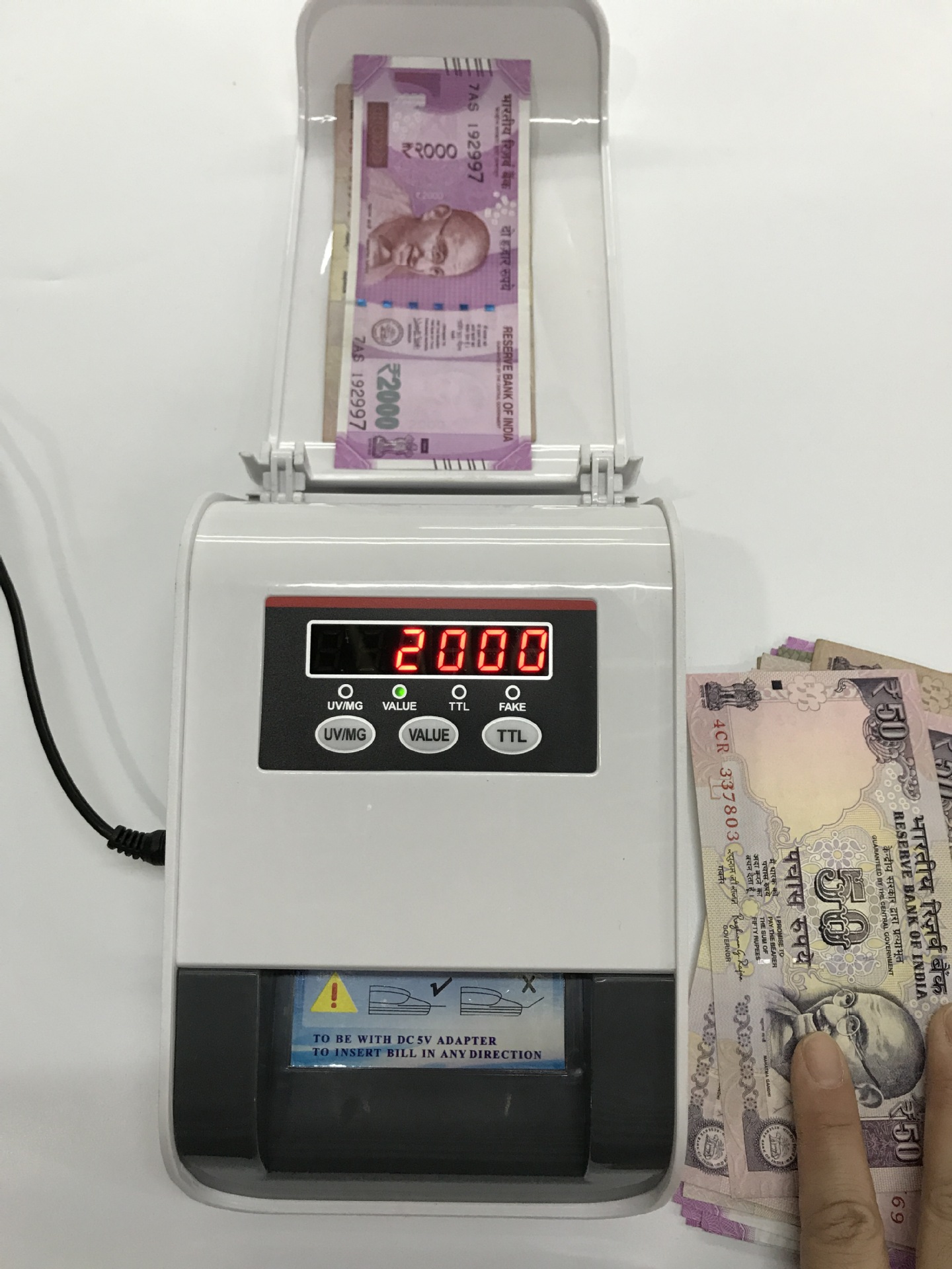 供应OKYO305点钞机 印度验卢比验钞机合计LED显示面额外币鉴别仪