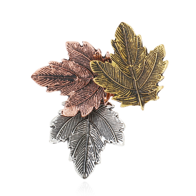 Business Occasion Alloy Material Retro Pin Maple Leaf Alloy Plating Women'S Brooches