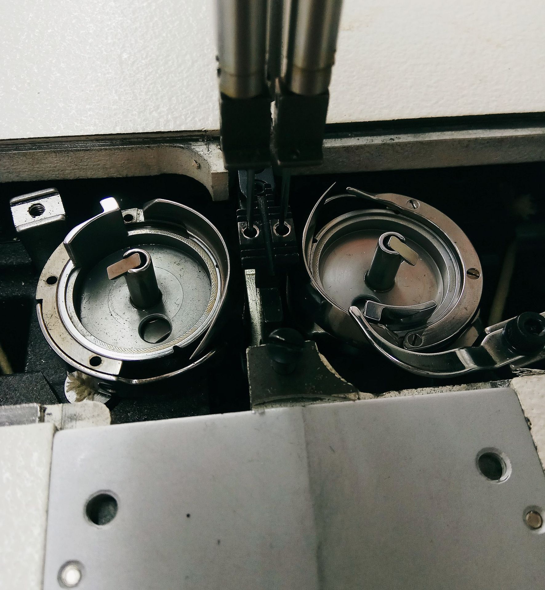 缝纫机配件——875旋梭 兄弟双针机大旋梭/梭床/梭头/大斧