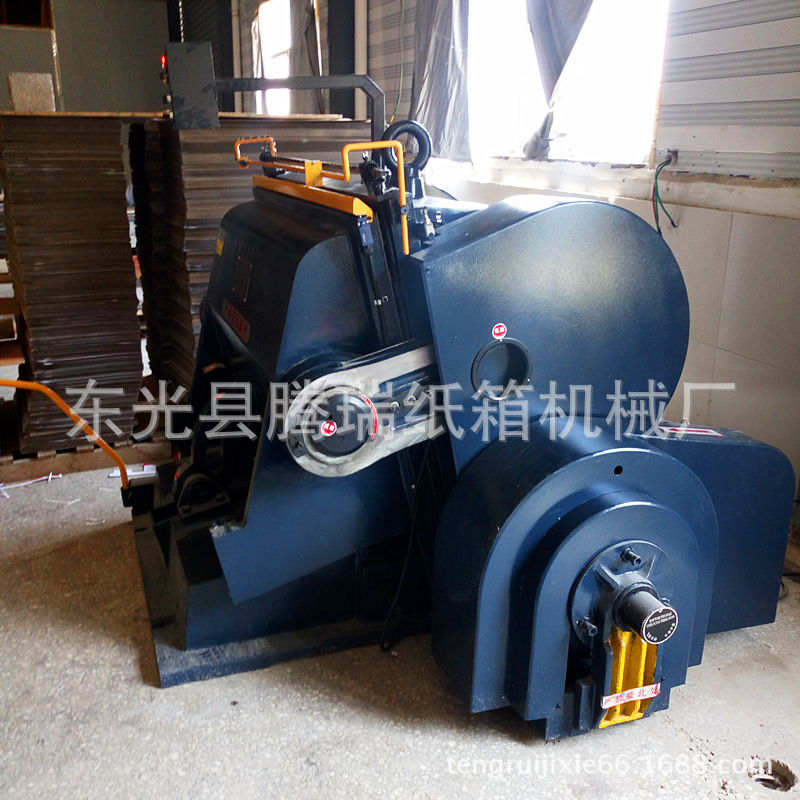 厂家供应彩箱纸盒模切压痕加工设备 平压压痕切线机 卡盒机|ru