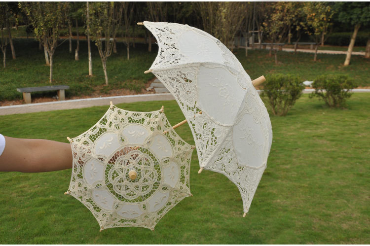 Wedding products are selling well. Wedding supplies: decorative umbrellas, court wedding lace umbrellas, bride lace umbrellas, white bridesmaids, flower girls, and wooden handle umbrellas detail image 13