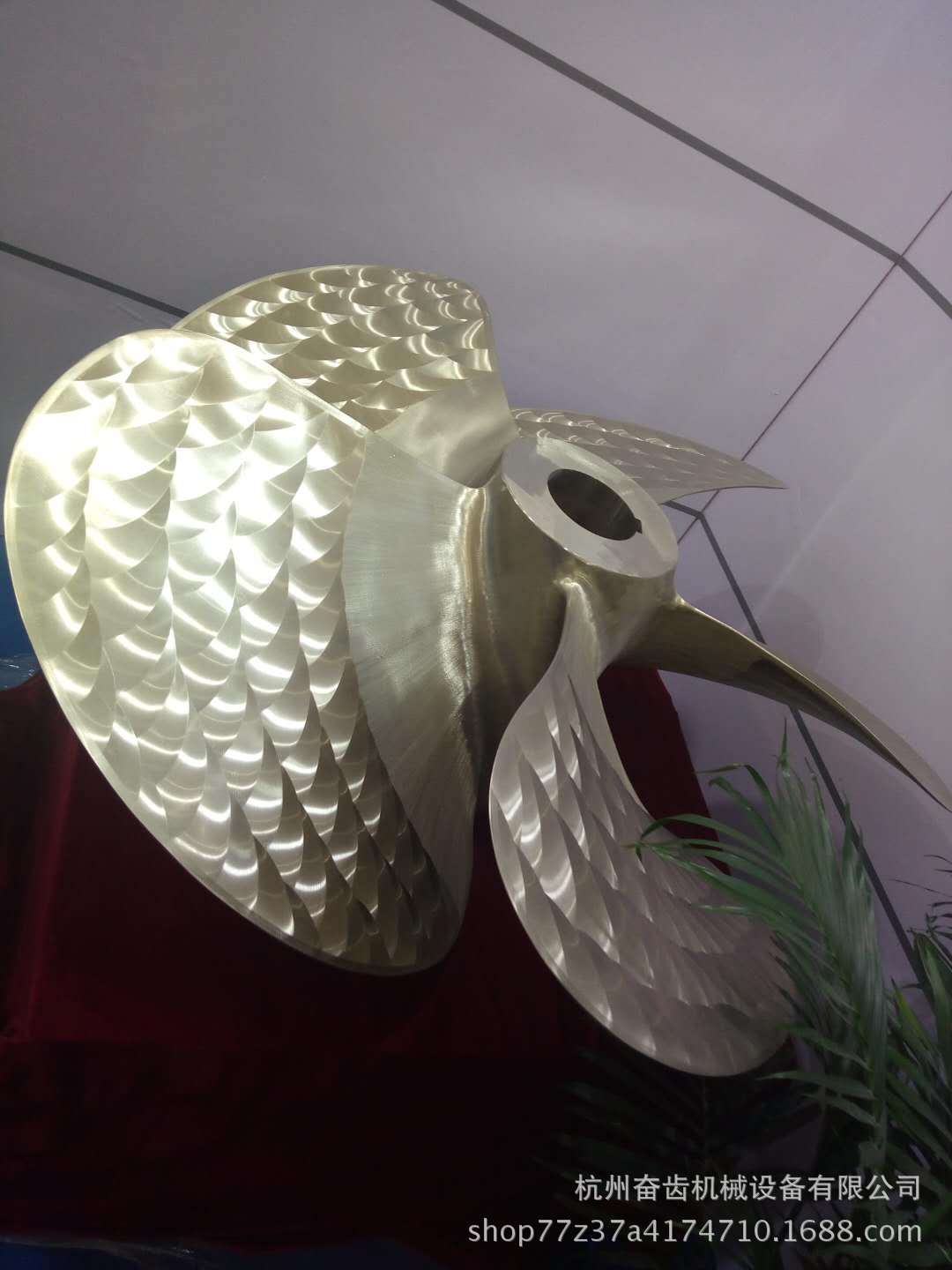 供应杭州前进船用齿轮箱HC400船用齿轮箱配套船用4叶螺旋桨铜3